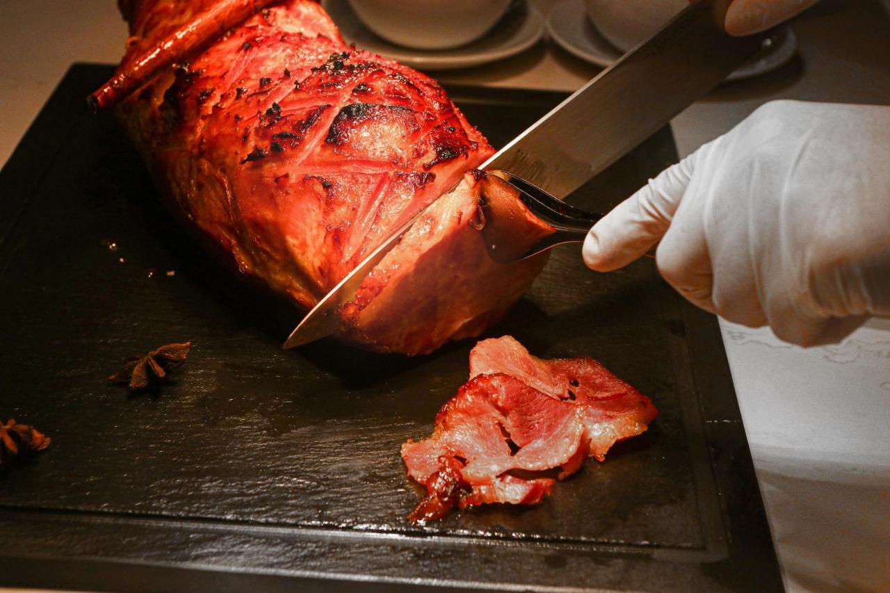 Chatrium Grand Μπανγκόκ Εξωτερικό φωτογραφία Slicing ham