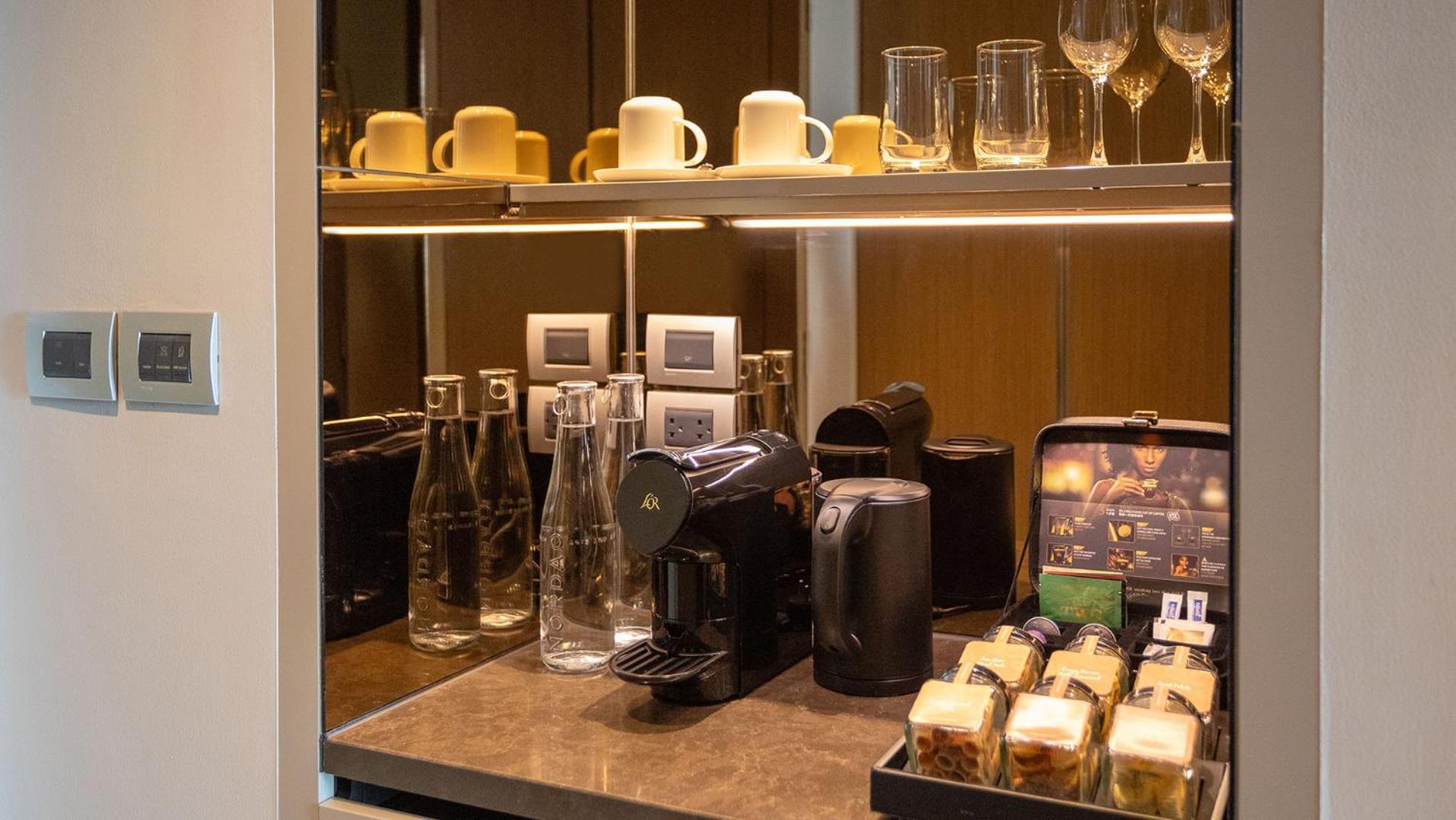 Chatrium Grand Μπανγκόκ Εξωτερικό φωτογραφία A Nespresso machine in a hotel room